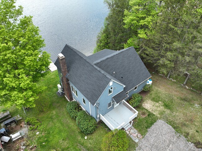 Foto del edificio - 646 West Hill Rd