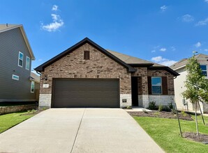 Building Photo - 617 Palo Brea Lp