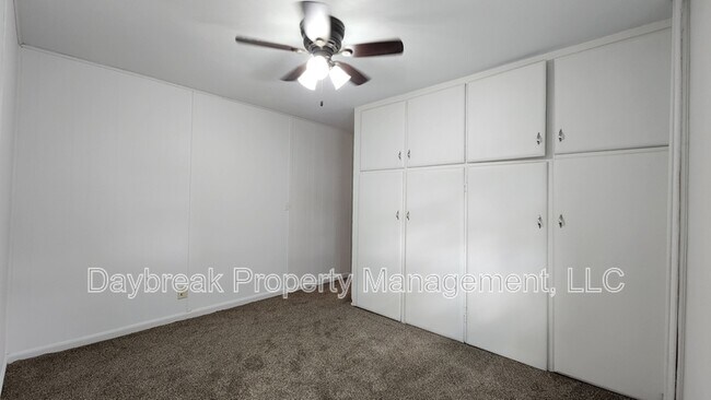 Foto del edificio - 1209-11 1/2 11 1/2 St N