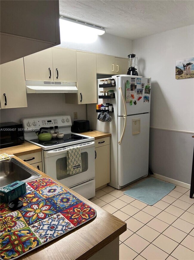 Foto del edificio - 980 Constitution Dr