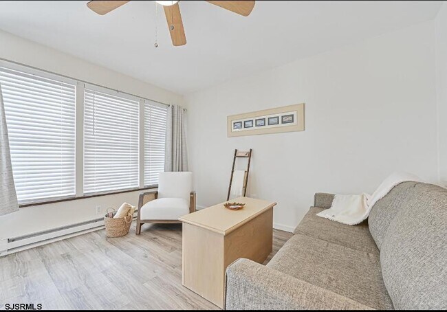 Foto del edificio - 413 E Brigantine Ave