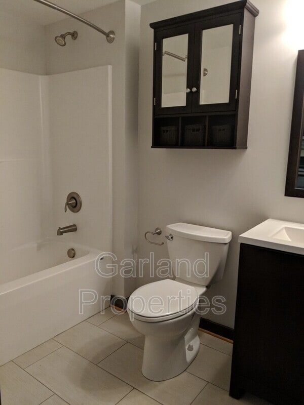 Building Photo - 110 Campbell Ave SE