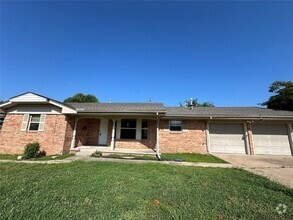 Building Photo - 412 Sundown Dr