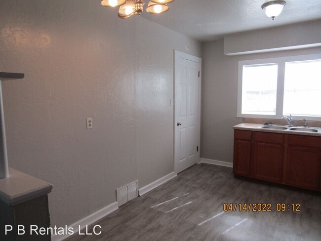 Building Photo - 3 br, 1 bath House - 2205 NW 23rd Street