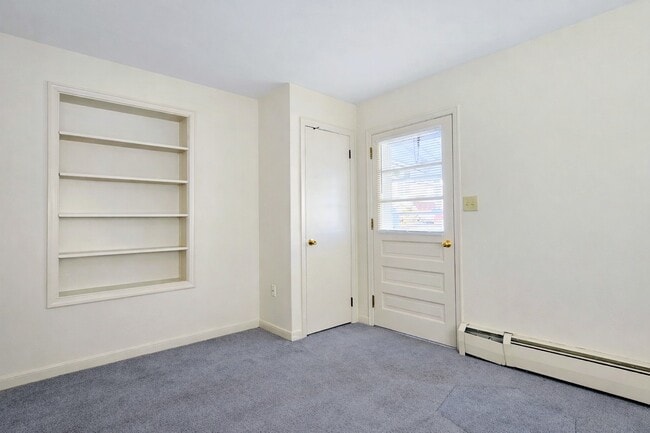 Building Photo - 815 Academy Heights Ave