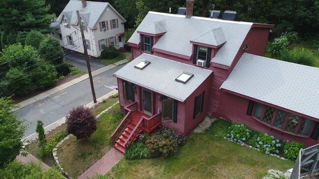 Building Photo - 63 Johnson St