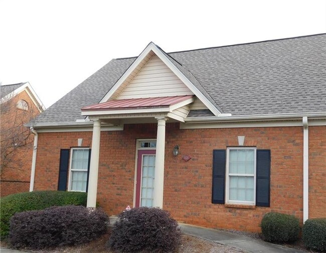 Building Photo - 4485 Tench Rd
