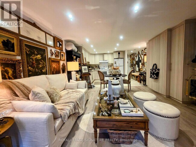 Photo du bâtiment - 18 Coxwell Ave