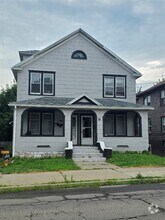 Building Photo - 311 Oak Hill Ave