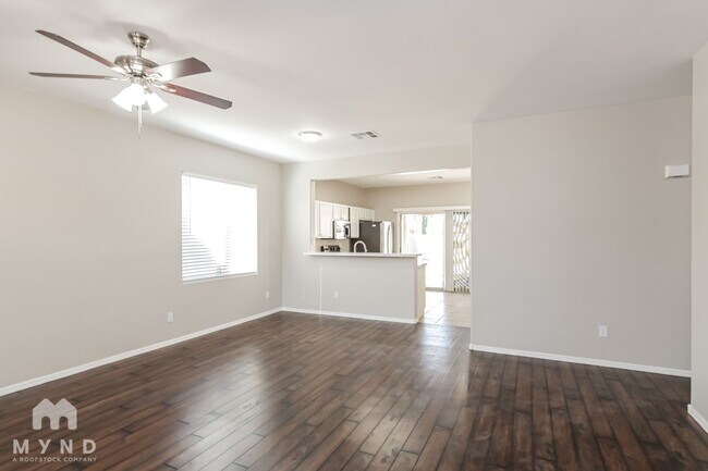 Foto del edificio - 22348 S 214th St
