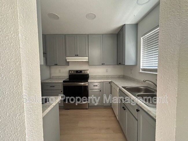 Foto del edificio - 1970 Grande Cir