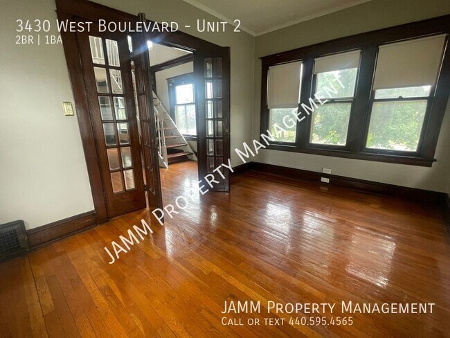 Building Photo - Beautiful 2-Bedroom Duplex unit in Clevela...