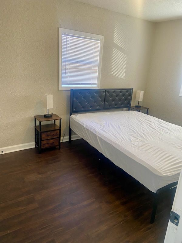 Foto del edificio - 1624 Stewart St