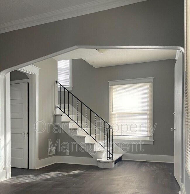Building Photo - 1015 N 34th St