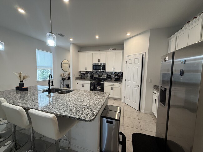 Foto del edificio - 3182 Amaranth St