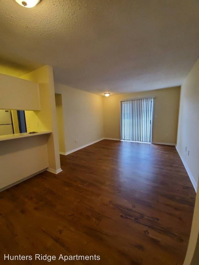 Primary Photo - 4015 Hunters Ridge Dr SW