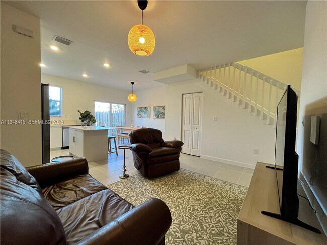 Foto del edificio - 2627 SE 28th Dr