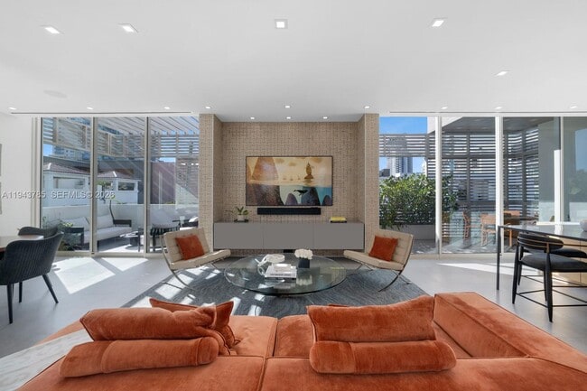 Foto del edificio - 819 2nd St