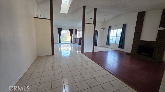 Foto del edificio - 23850 Suncrest Ave