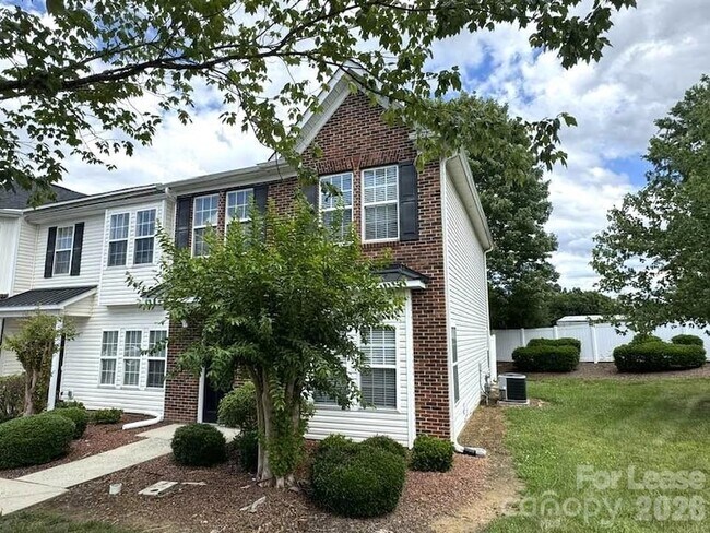 Foto del edificio - 4104 Kenton Glenn Ct NW
