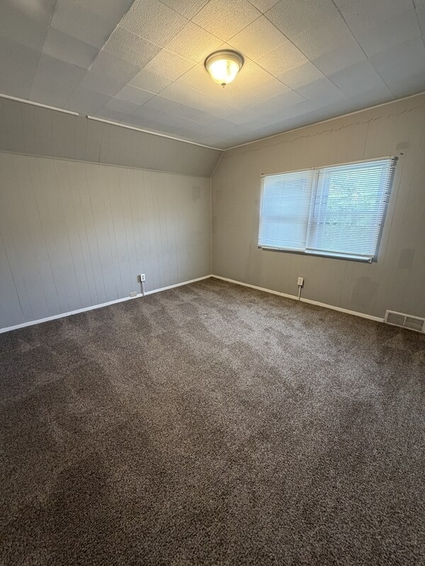 Foto del edificio - 1722 Burgess Rd
