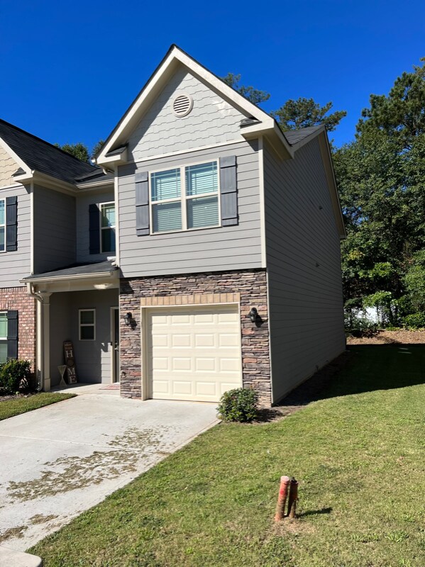 Building Photo - 5359 Creekview Way