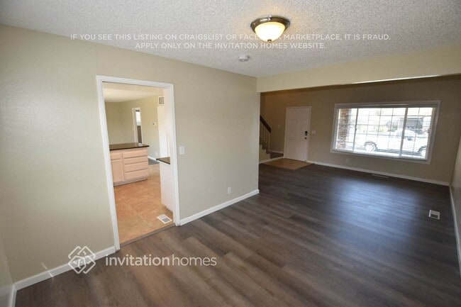 Building Photo - 518 Woodlark Dr
