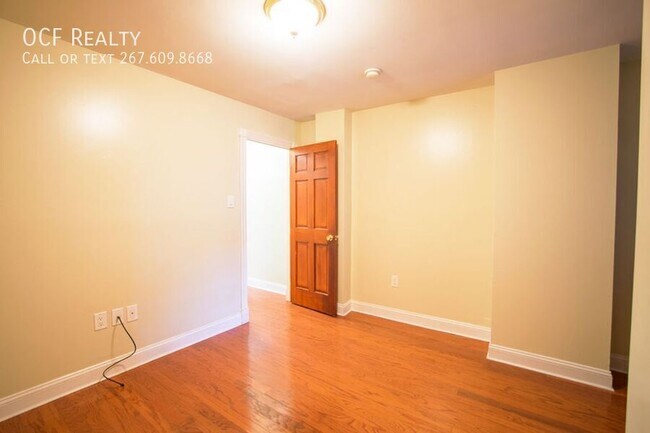 Building Photo - 1124 E Passyunk Ave
