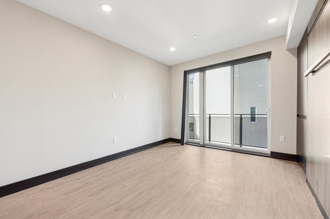 Building Photo - The Conduit on 2nd