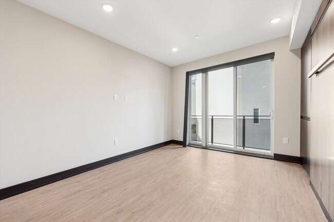 Building Photo - The Conduit on 2nd