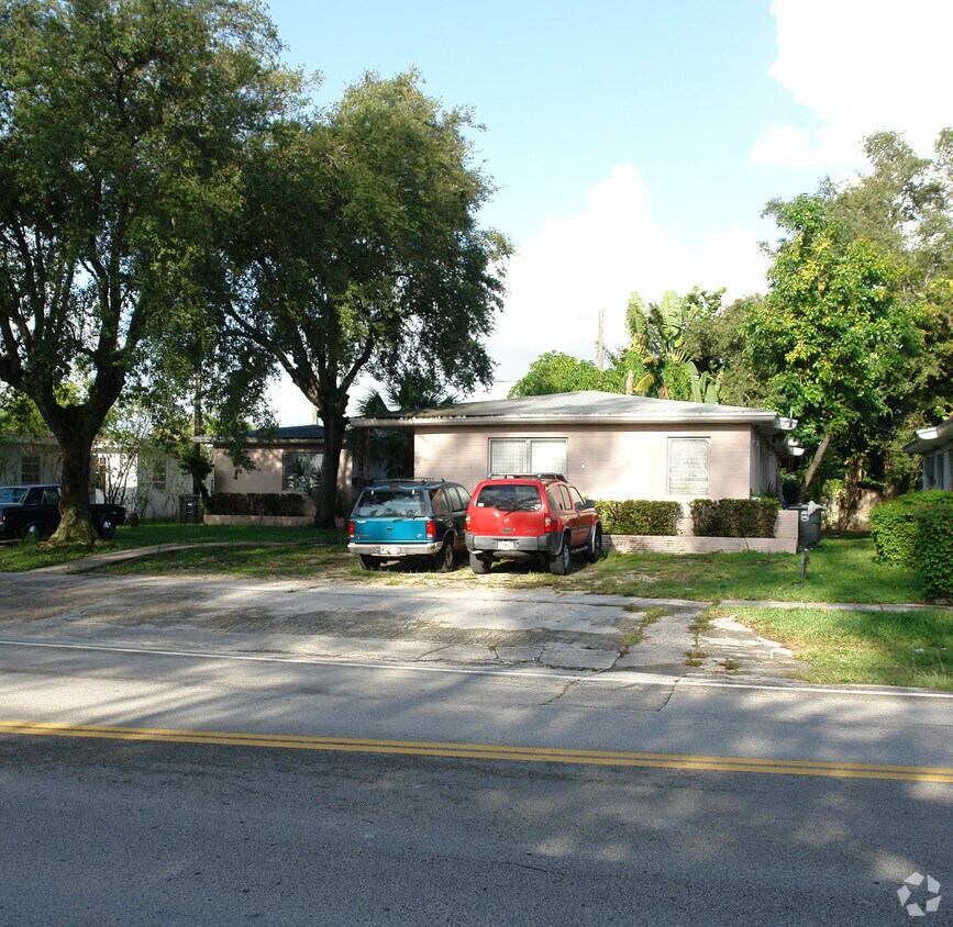 Building Photo - 12920 NE 16th Ave