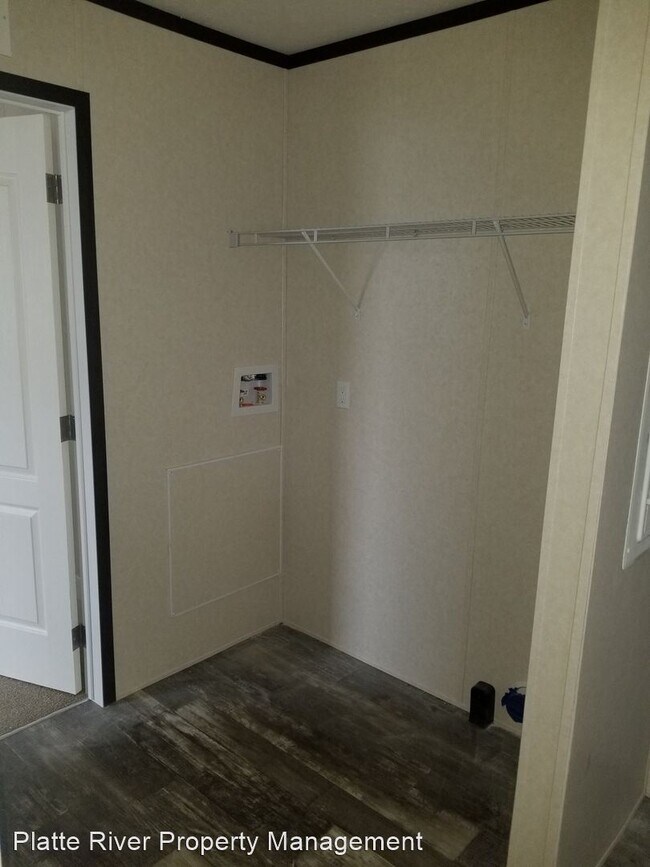 Foto del edificio - 2 br, 1 bath House - 19 SW Mary St 0.0