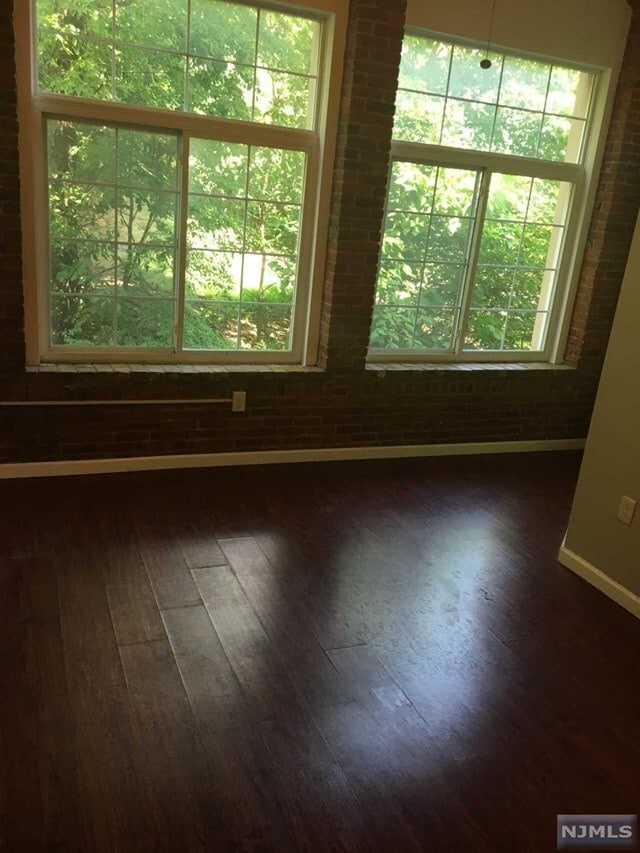 Building Photo - 57-69 Westervelt Avenue, Unit 206