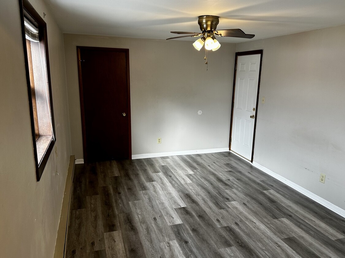 Primary Photo - 114 N Washington Ave