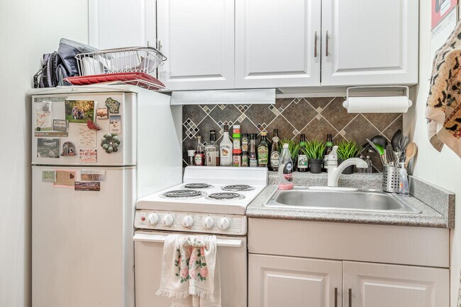 Foto del edificio - 35 Bay State Rd