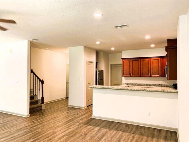 Foto del edificio - 618-626 Magnolia Bend