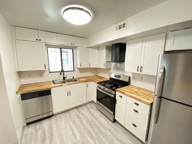 Foto del edificio - OSU Gateway 3 bedroom 1 1/2 bath 3 level townhome