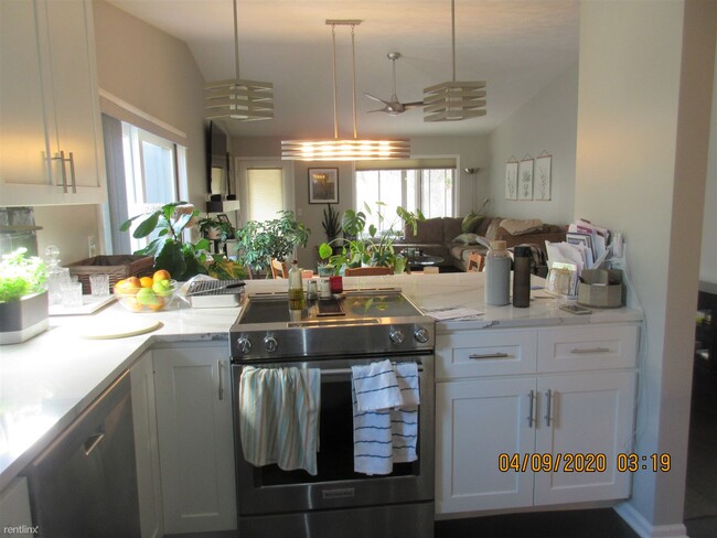 Foto del edificio - 2 br, 2 bath Condo - 2726 Sandstone Ter NE