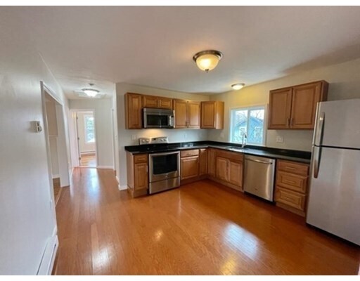 Primary Photo - 216 Pond St