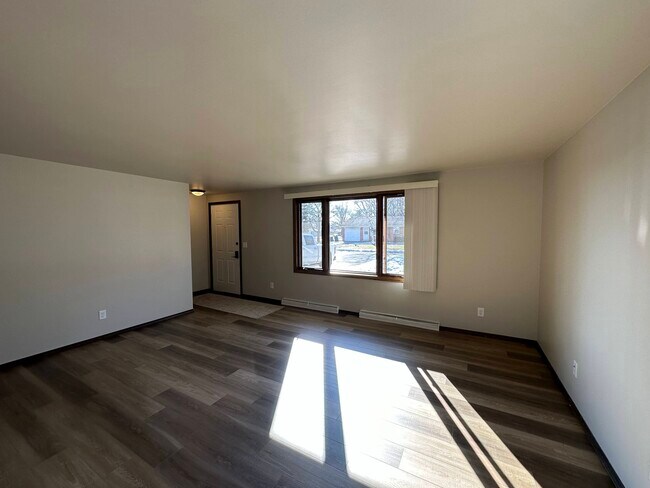 Foto del edificio - 2904 Holland Rd