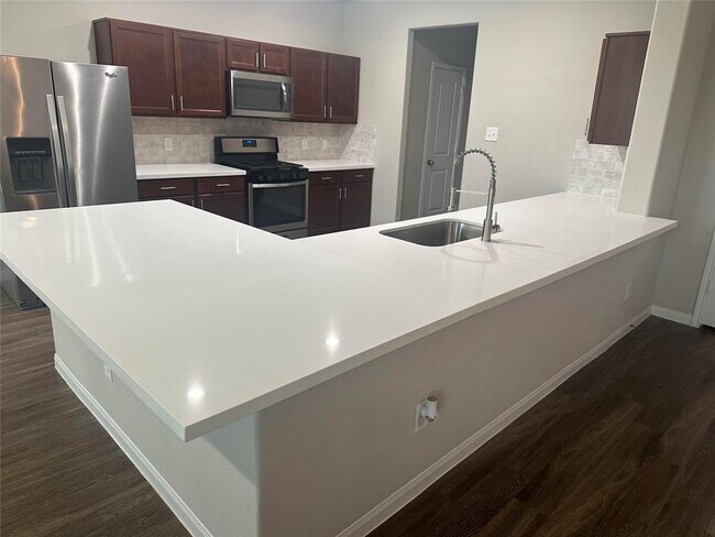 Foto del edificio - 7543 Abbey Point Ln
