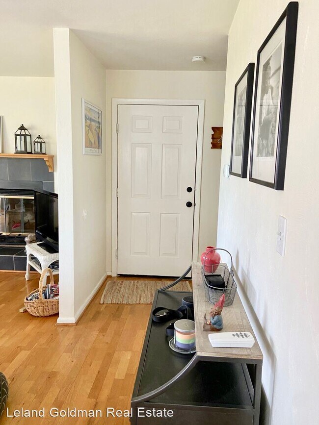 Building Photo - 2 br, 2 bath House - 355 Norfolk Ave