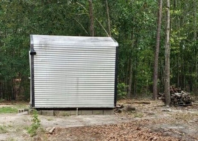 Foto del edificio - 908 Pond Dr