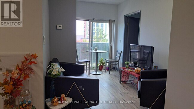 Photo du bâtiment - 258B Sunview St