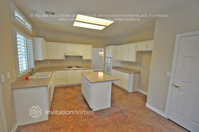 Foto del edificio - 962 Upper Meadows Pl