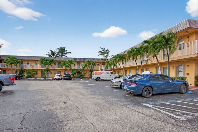 Foto del edificio - Bright & Modern 1-Bedroom Apartment in Prime Oakland Park Location