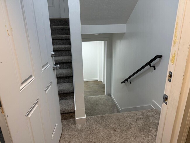 Foto del edificio - 2506 N Geranium Dr