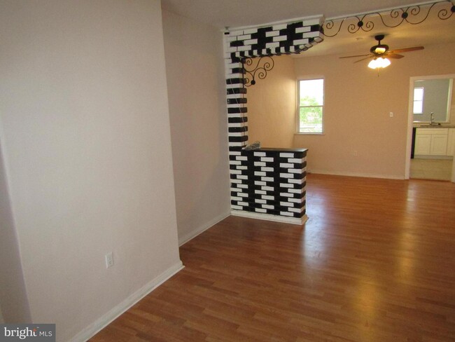 Building Photo - 2520 S Felton St