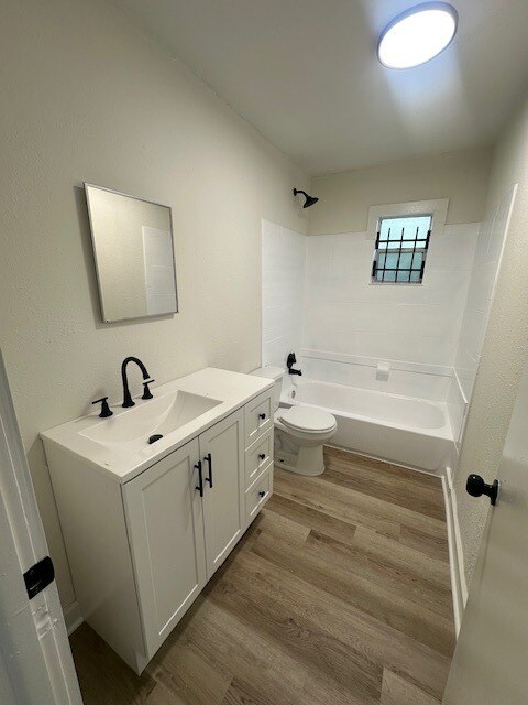 Building Photo - Newly Renovated 3-Bedroom Home in Jacksonville?s Northside