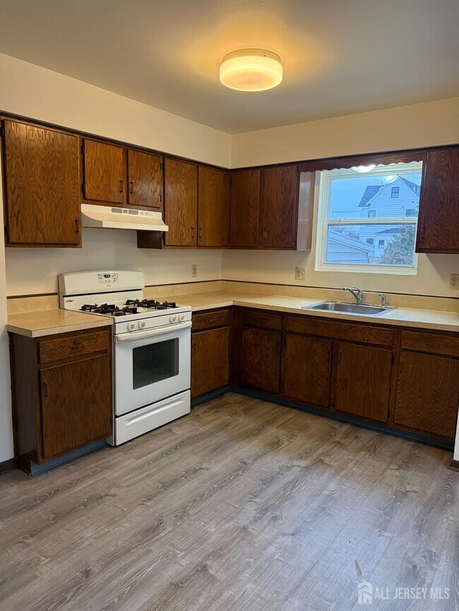 Foto del edificio - 710-712-712 Drake Ave